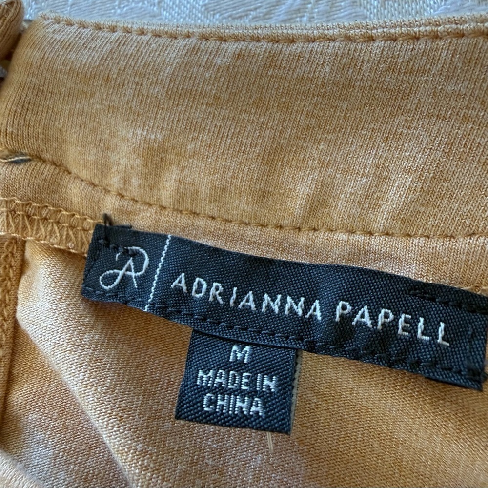 Adrianna Papell Tan Sleeveless Tunic Top Embroidered Scallop Hem Keyhole Back M - Picture 2 of 12